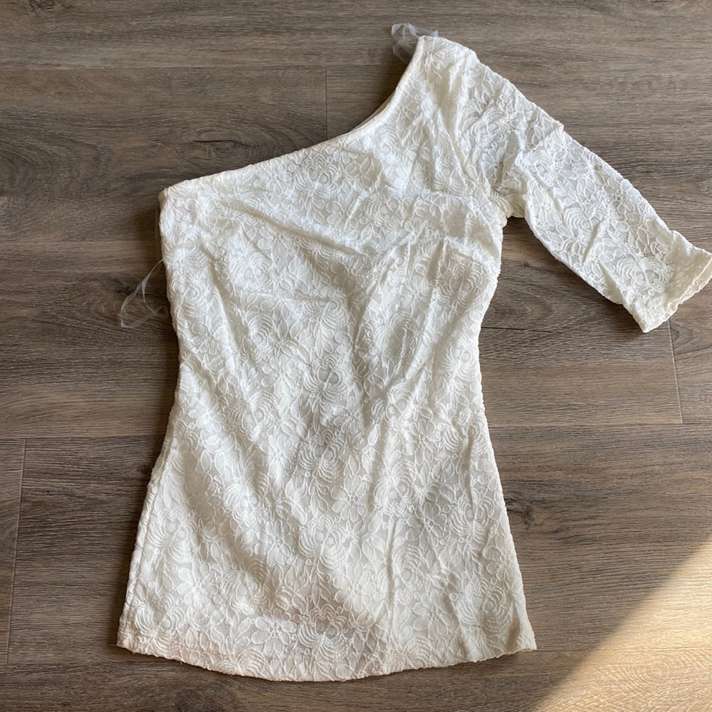 Guess lace blouse, one sleeve size small